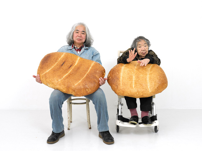 折元立身 "BIG BREAD"